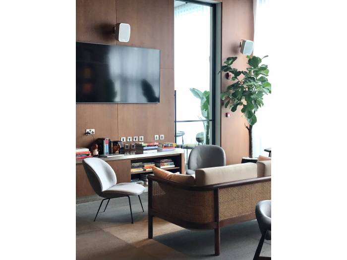 WORK Pro NEO 5 Caja acústica pasiva 40 W @ 8 Ohm, 16/8/4/2 W @ L100V.