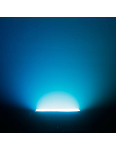 Cameo THUNDER® WASH 100 RGB - Estrobo, cegadora y washer 3 en 1 con 132 LED 0,2 W RGB - 12