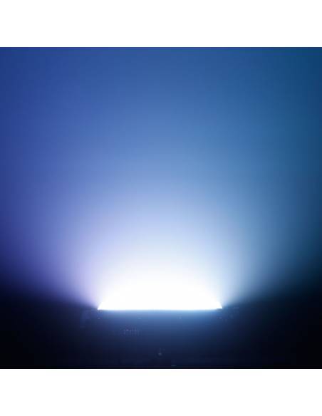 Cameo THUNDER® WASH 100 RGB - Estrobo, cegadora y washer 3 en 1 con 132 LED 0,2 W RGB - 16