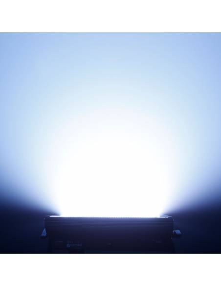 Cameo THUNDER® WASH 600 RGBW - 3 en 1 Estroboscopio, Cegador y Luz de Lavado - 12