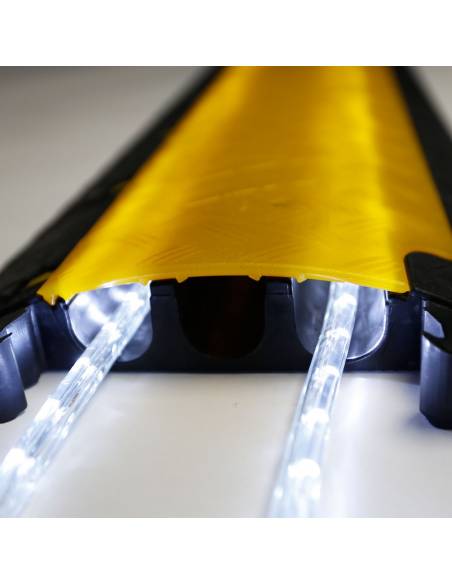 Defender 3 LUX - Pasacables de 3 Canales LUX