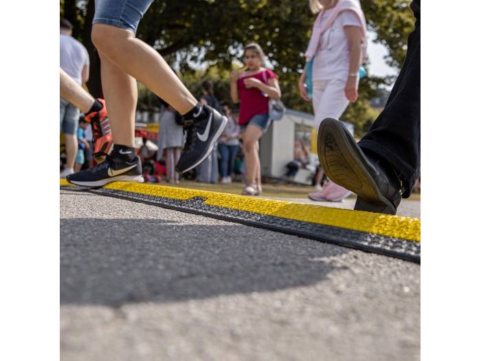 Defender MICRO 2 - Pasacables con 2 canales