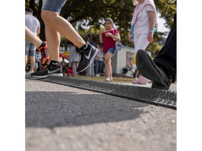 Defender MICRO 2 BLK - Pasacables con 2 canales