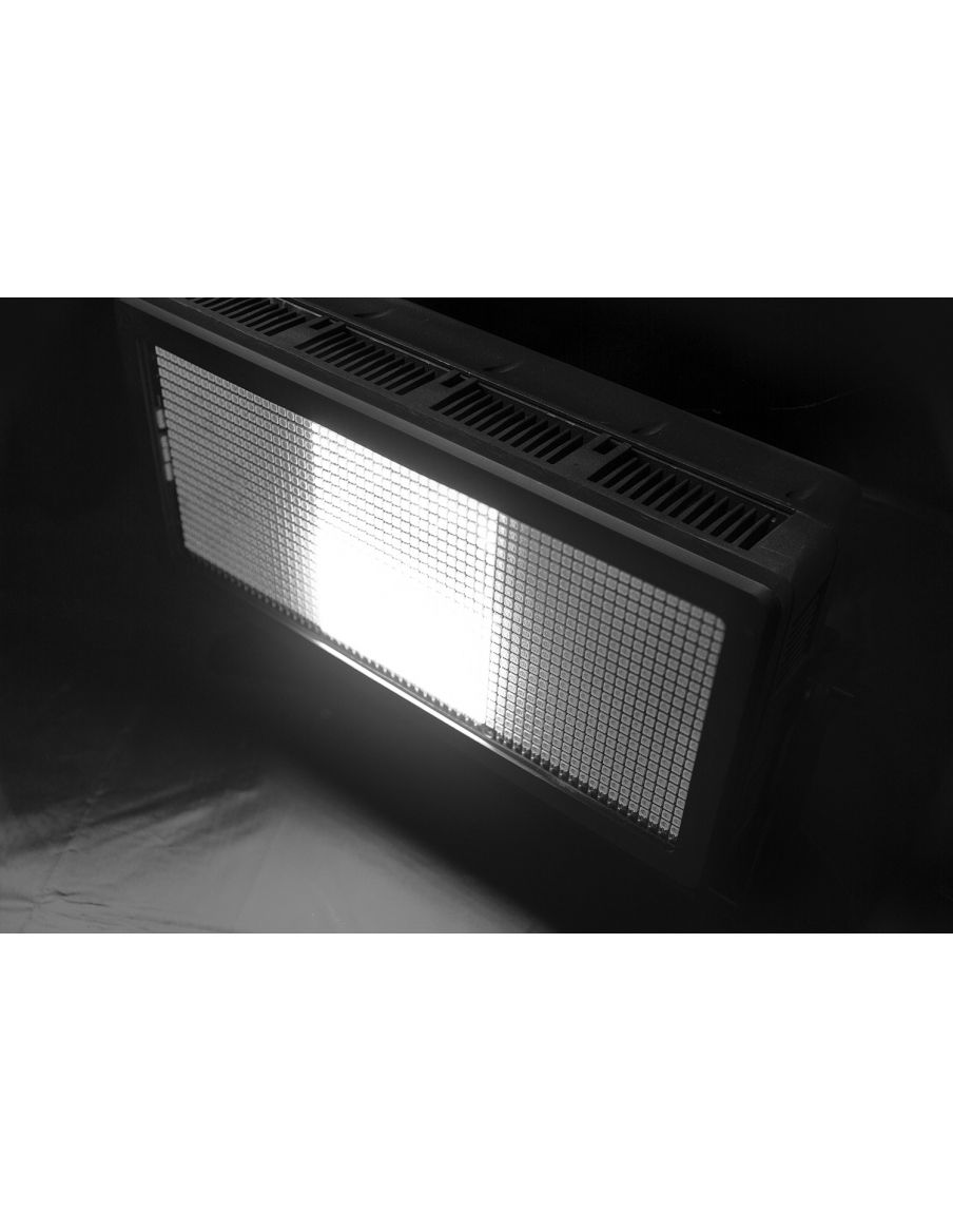 Beamz BS1500W Strobo LED CW IP65 - 10