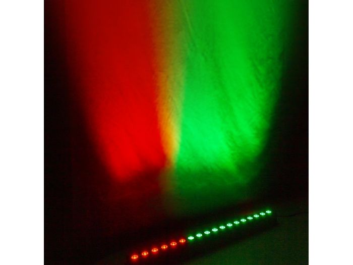 beamZ LCB183 Barra LED 18x 4W RGB 150705