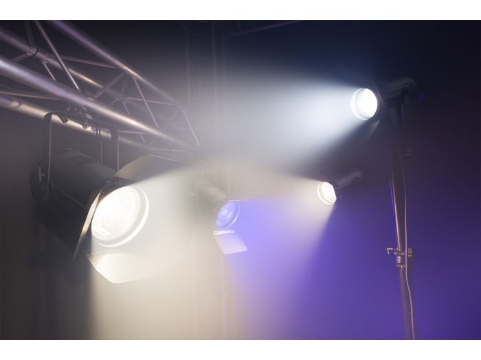 beamZ Pro BTF200CZ Foco Fresnel Zoom 200W LED RGBW 151380 - 10