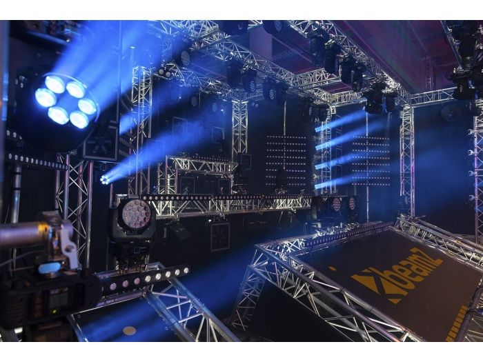 Beamz Fuze610Z Cabeza Movil Wash 6x 10W LED con Zoom 