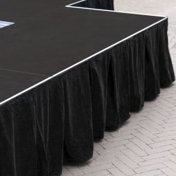 Power Dynamics SKIRT-V40 Fald¢n de escenario tipo terciopelo plisado 6m x 40cm 2