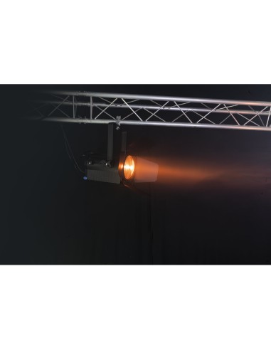 AFX TLIGHT-RGBW PROYECTOR FRESNEL DE LED RGBW 200W PARA TEATRO Y ESCENARIOS