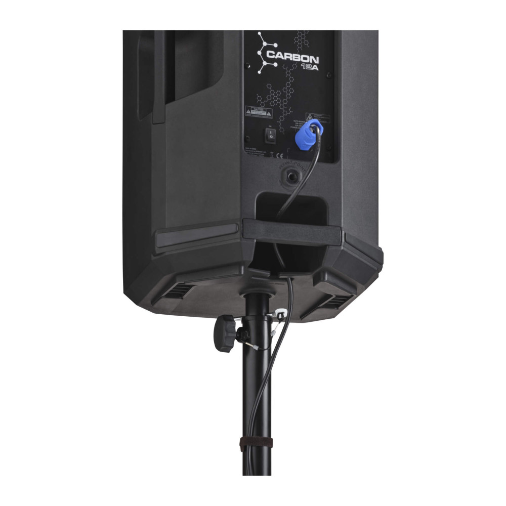 Ambiente: Altavoz profesional Audiophony de 15 pulgadas montado en trípode para eventos.