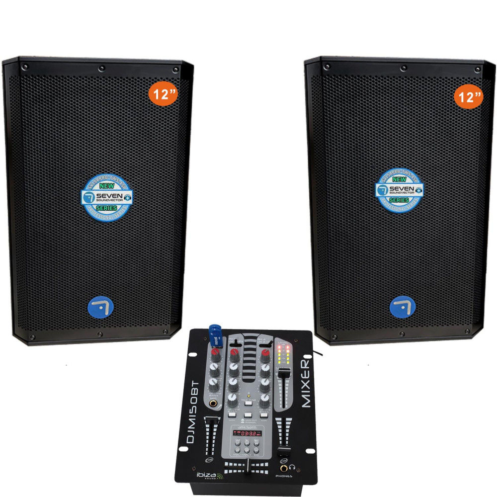 Equipo de sonido profesional Seven montado para evento DJ con conexión inalámbrica estéreo.