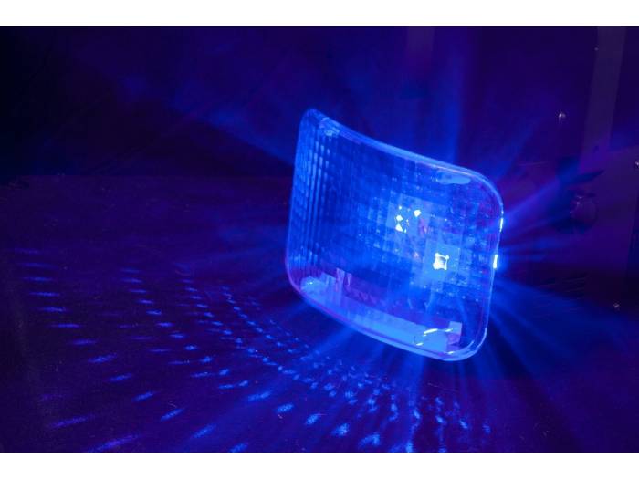 IBIZA LIGHT DERBI MULTI - EFECTO 'DERBY' MULTI HAZ DE LED CONTROLADO POR DMX