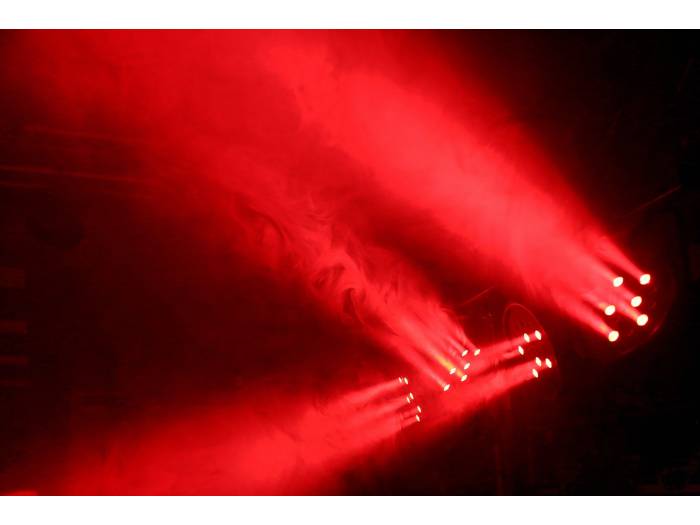 Beamz PARBAR 4 Vias 18x 1W RGB LEDs DMX 