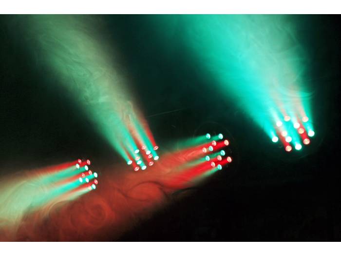 Beamz PARBAR 4 Vias 18x 1W RGB LEDs DMX 