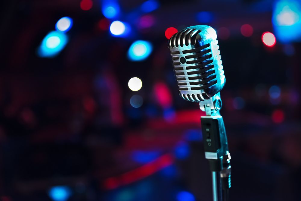 Los 5 mejores micrófonos profesionales para karaoke